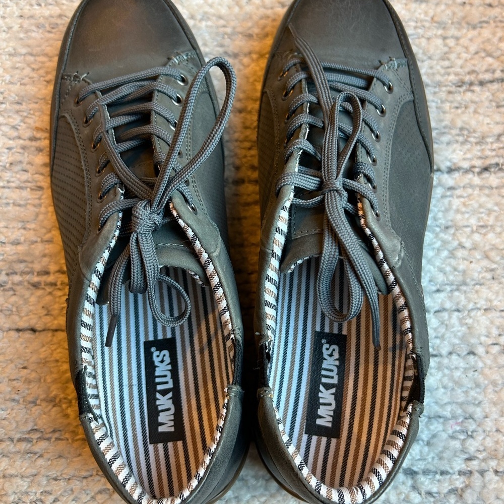 MUK LUKS Men’s Brodi Lace-Up Leather Sneakers - Picture 4 of 12